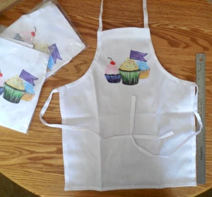NEW Lot of 3 Kids' Bib Top Apron: White w Cupcakes on the Front apprx sz 19x22 - Picture 1 of 6