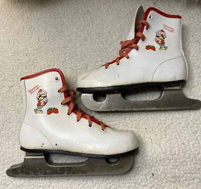 Vintage Strawberry Shortcake Girls Ice Skates 6 5/8 Double Edge Collectible - Image 1 of 4