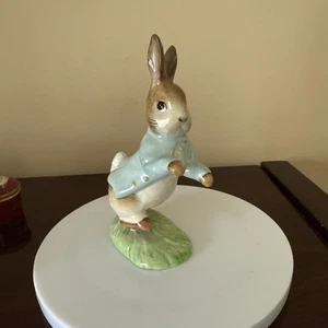 Beatrix Potter Peter Rabbit Figur Vintage Beswick England (REPARIERTES OHR) - Bild 1 von 7