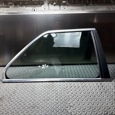 BMW E30 325e M3 325I Coupe Rear Right Vent Green Window Glass OEM - Image 1 of 4