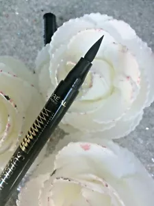 L Oreal Super Liner Superstar Feltro Eyeliner Punta Flessibile Black Nero Divino - Foto 1 di 3
