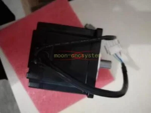 Servomotor Omron R88M-WP1K530H-S1 1 PIEZA usado - Imagen 1 de 1