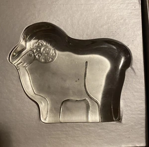 DANSK FULL LEAD CRYSTAL RAM Dansk ZOO Animal BRIEFBESCHWERER in OVP - Bild 1 von 11