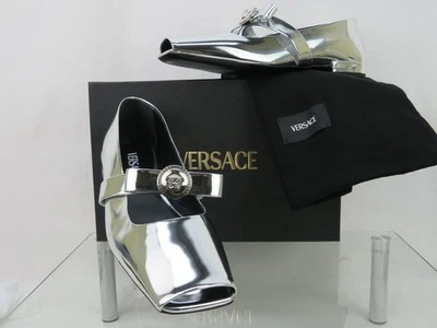 NUEVO EN CAJA VERSACE MONEDA DE CUERO PLATEADO METÁLICO CABEZA DE MEDUSA LOGO ARCO PLANO 41 11 ITALIA Foto 1 de 4