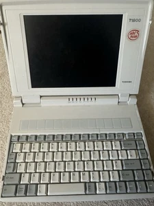 Toshiba T1900C/200 - LAPTOP 486 Retro Classic Spares or Repair with serial mouse - Picture 1 of 9