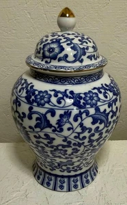 Chiniosere Ginger Jar Blue White Porcelain Small 4x6" - Picture 1 of 2