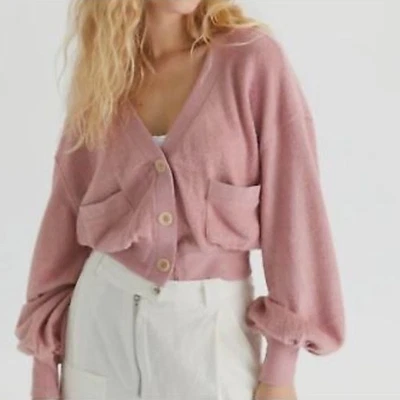 Cárdigan Urban Outfitters Sofia Bolsillo Botón Suave Rosa Recortado Talla Pequeña Acogedor Foto 1 de 4