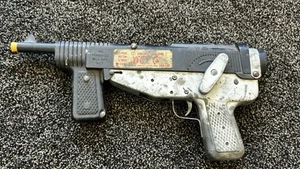 Vintage 1950s Mattel Burp Machine Gun Metal Wind Up Automatic Cap Toy WORKS - Picture 1 of 10