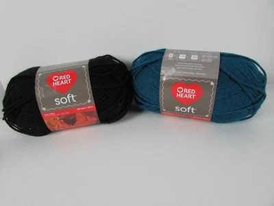 Lote de 2 madejas de hilo corazón rojo hilo suave peso medio - verde azulado y negro 5 oz. Cada Foto 1 de 4