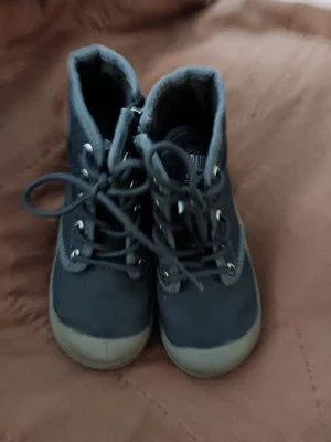 Botas negras Palladium para niños (niños pequeños), cremallera y corbata, talla 8,5 Foto 1 de 4