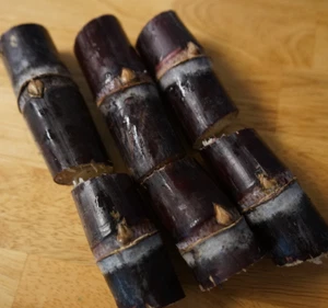 3x Vietnamese Purple / Black SUGARCANE Heirloom Organic Sugar Cane Nodes cutting - Picture 1 of 2