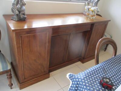 Antique Solid Wood Sideboard / Buffet Lots Of Storage 183cm Wide • 500$