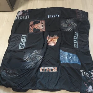 Tool Band Album Shirt Blanket Fleece backing Approx 5 Ft X 5 Ft Gift for fan - Picture 1 of 13