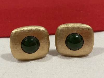 Vintage D&B CORRECT 1/20 12k Gold Filled Green Round Stone Mens Cufflinks Signed - Image 1 of 4