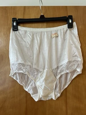 Calcinha Vanity Fair toda de náilon tricot renda floral calcinha vintage nova com etiquetas tamanho 6 - Imagem 1 de 4