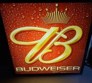Insegna Luminosa Budweiser Rosso e Oro con Corona 18” X 18” 2004 - Foto 1 di 2