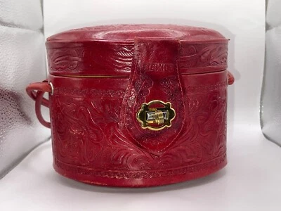 Vtg 1940’s Red Tooled Leather Box Purse, Oval Hand Bag, Made in Mexico SEE - Image 1 of 4