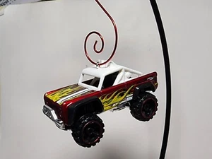 Hot Wheels FORD BRONCO CUSTOM CHRISTMAS TREE ORNAMENT - Red 1/64 Holiday Toy Car - Picture 1 of 9