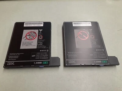 (2) Unidad de disquete IBM TEAC FD-05CSB 02 1,44 MB 19308410-02 08K9606 27L4378 - negra Foto 1 de 4