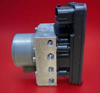 Refurbished ABS Brake Pump Module 2015 - 2017 Jeep Renegade | 52049765 - Image 1 of 4