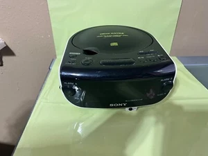 Sony CD Dream Machine ICF-CD815 AM FM Radio Dual Alarm AUX / CD - Tested Works - Picture 1 of 7