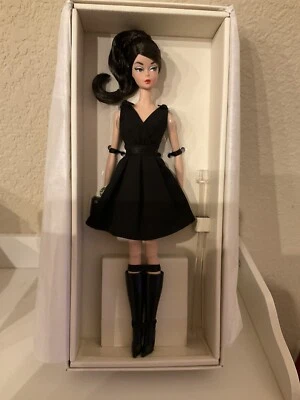 Barbie Moda Modelo Muñeca Colección Etiqueta Dorada 2016 Mattel Foto 1 de 4