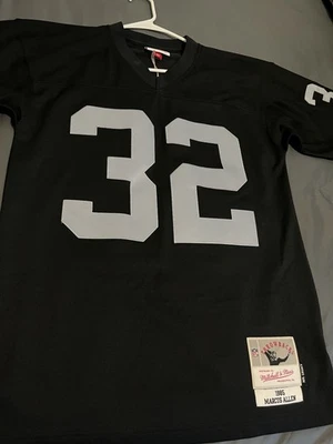 Футболка Маркуса Аллена из Oakland Raiders ретро Mitchell and Ness - Изображение 1 из 4
