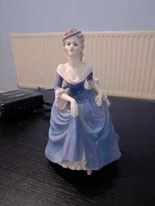 Figura Regina Colección Dama de Moda China Hueso Fino Inglés Coalport - Imagen 1 de 7