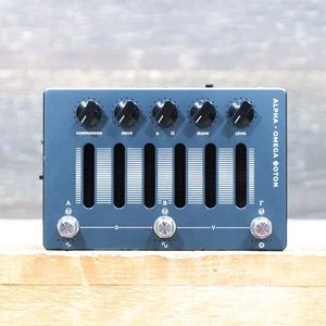 Darkglass Electronics Alpha-Omega Photon Kompressor/Verzerrung Bass Effektpedal - Bild 1 von 16