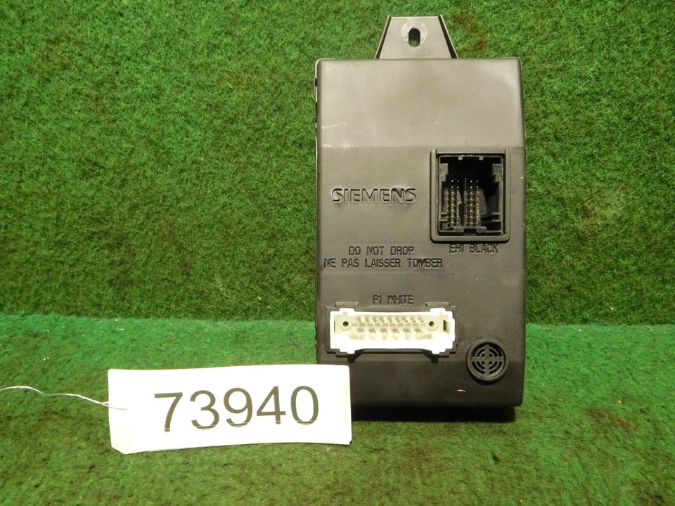 Centralina di bordo 8200296328B Dacia Logan (SD) 1.4i 55KW 75CV anno 2007 - Immagine 1 di 4