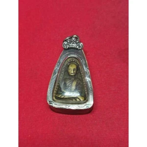 Reloj colgante estuche de plata Phra LP Ngern Pim Lek reloj Bangklan templo Buda tailandés amuleto - Imagen 1 de 3