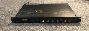 with issues Yamaha R1000 Digital Reverb Granular 12-Bit Rack Rackmount Japan - Picture 1 of 3