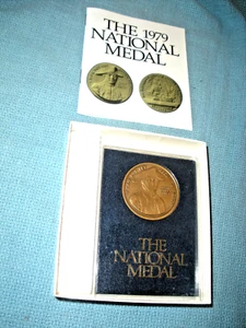 THE 1979 NATIONAL MEDAL OF JOHN PAUL JONES WITH PAMPHLET AND MINT IN CASE - Bild 1 von 5