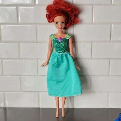 Disney Brillante Princesa Ariel Muñeca Barbie Mattel Vestido Verde Foto 1 de 4