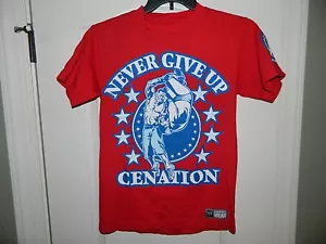 T-shirt rossa WWE Never Give Up taglia S - Foto 1 di 2