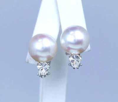 Pendientes de diamantes cometa perlas blancas rosadas redondas de platino de 13 mm de $15,500 Foto 1 de 4