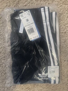 NEW adidas Superstar SST Track Jogger Pants Sz M Jogger Black GN8453 Boys Youth - Picture 1 of 3