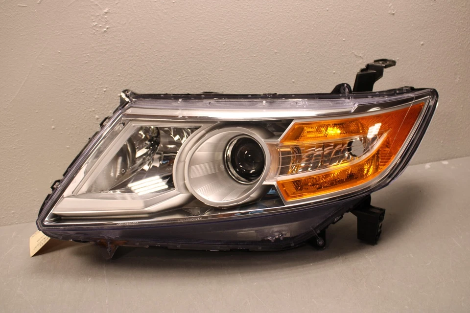 2011 2012 2013 HONDA ODYSSEY LEFT SIDE XENON HID HEADLIGHT HOUSING Foto 1 de 4