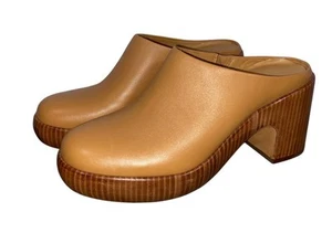 $375 Vince Mujer Navina Beige Carmelo Cuero Mula Zueco Zapatos Talla 9/EUR 39 - Imagen 1 de 7