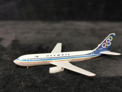 Exhibición de modelo de avión fundido a presión Airbus A300 escala 1:600 Olympic Airlines Schabak Foto 1 de 4