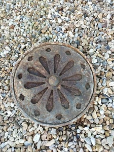 Reclaimed Cast Iron Air Vent Grill For Overhaul Large Circular Church 36.5cm - Picture 1 of 7