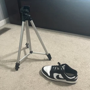 Samsonite Lightweight Silver Aluminum Adjustable Camera Tripod 32" - Picture 1 of 4