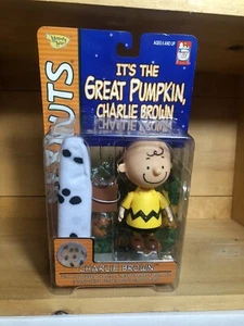 2002 memory lane Peanuts CHARLIE BROWN figure NEW - Picture 1 of 3