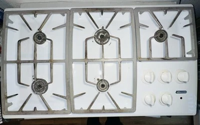 Thermador 36 дюймов газовая варочная панель 5 горелок белая кулинарная профессиональная серия SGCS365RW - Изображение 1 из 4