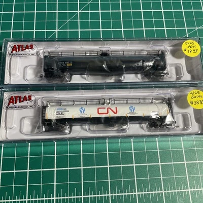 New! N-Scale Atlas 50-00-369, 365 33,000 Gallon Tank Car CN, CNTX $ 76.90 Sealed - Image 1 of 4