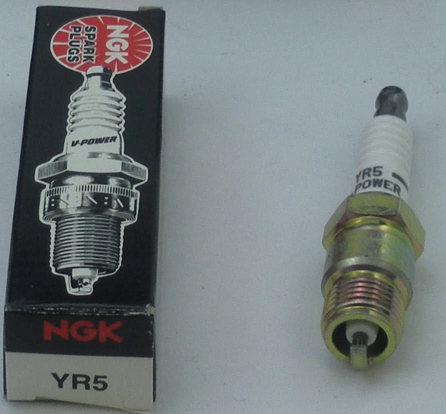 Bujía NGK YR5 BR6FS Foto 1 de 1