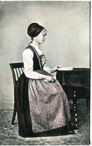 Norvegia Norge donna vestito costume 1909 cartolina - Foto 1 di 3