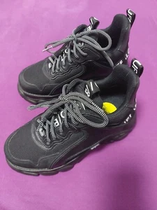 Buffalo Sneaker , Plateauschuhe Gr. 39, erstklassiger Zustand - Bild 1 von 3