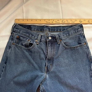 LEVI'S 550 Relaxed Fit, Size 32x30 5 Pocket Jeans, Medium Dark Wash  - Picture 1 of 10
