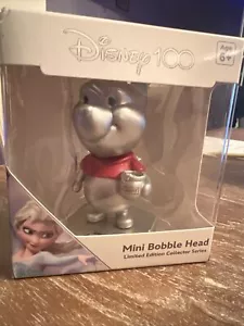 Disney 100 Mini Cabeza Bobble WINNIE THE POOH Edición Limitada Coleccionista - Nuevo en Caja - Imagen 1 de 3